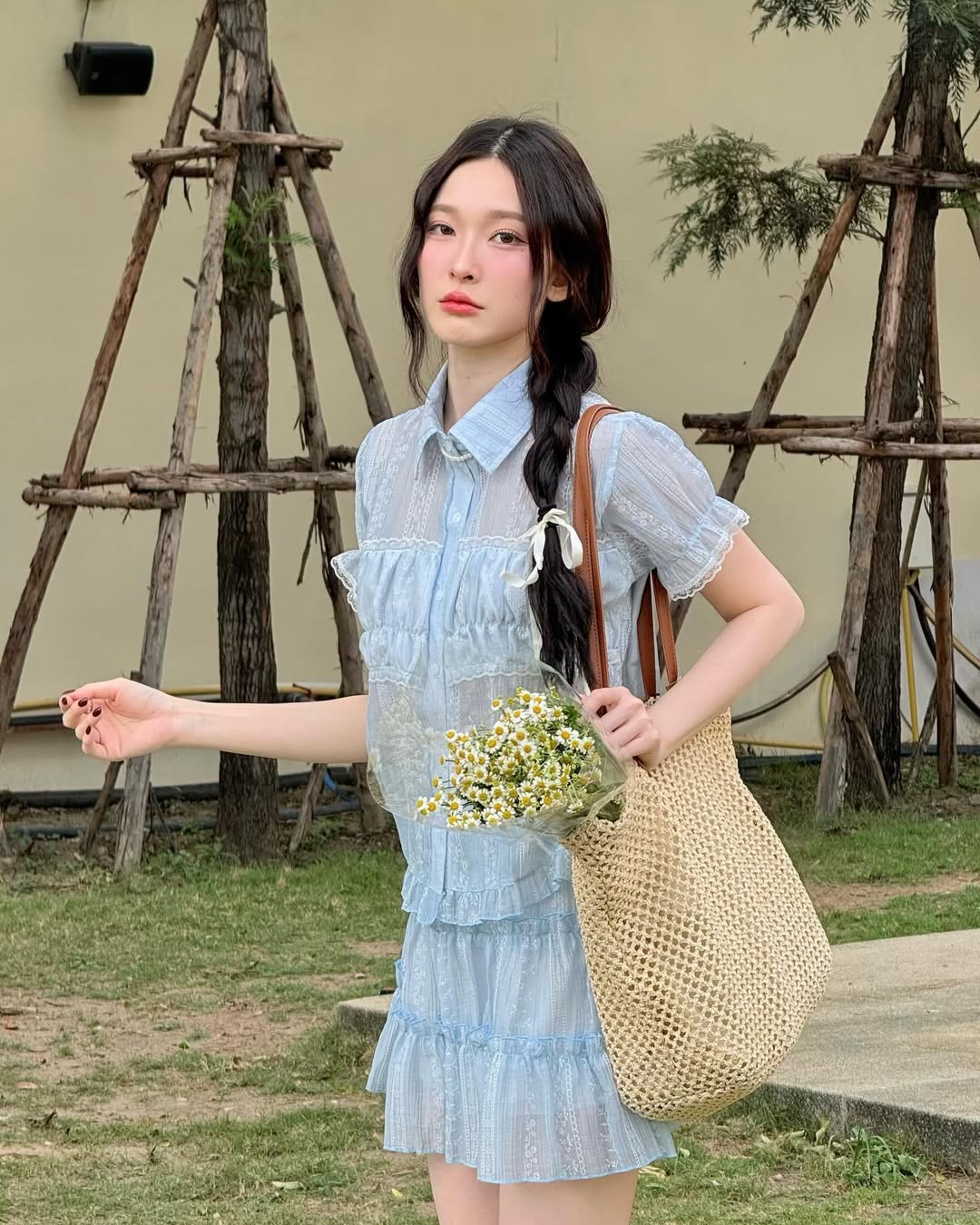 夏日氧气感淡蓝色蕾丝套装穿出满分清冷氛围感