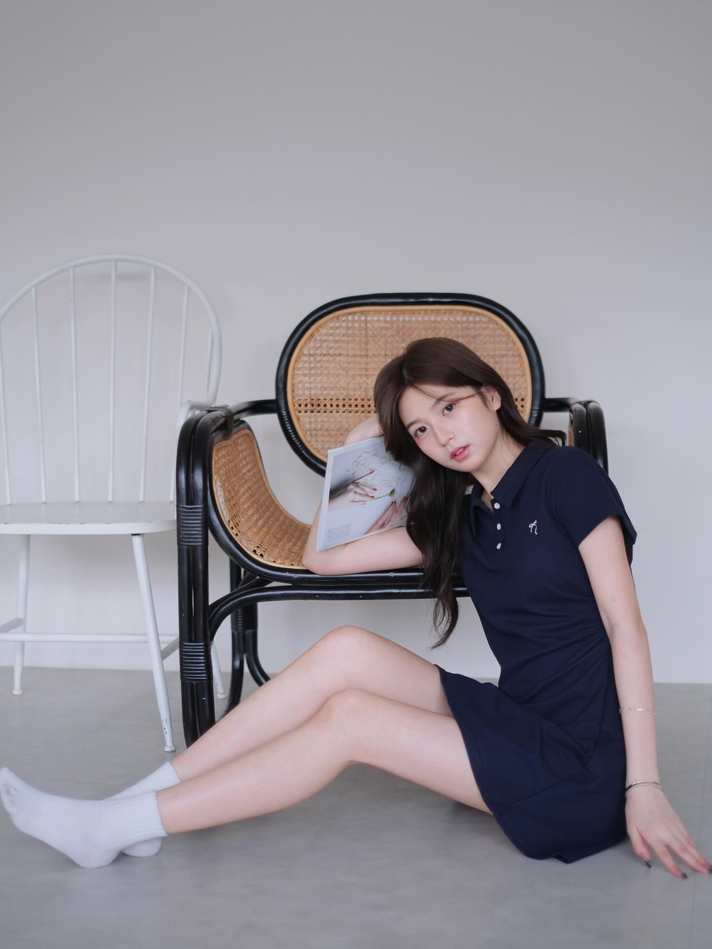 藏青色Polo裙一副我什么都没搭配但就是很会的样子，清新自然太加分