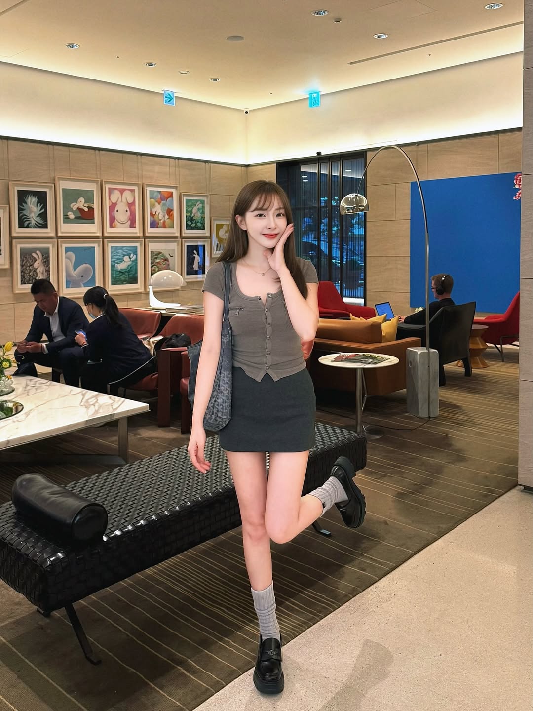 【街拍】caitlynnn.222 时尚穿搭