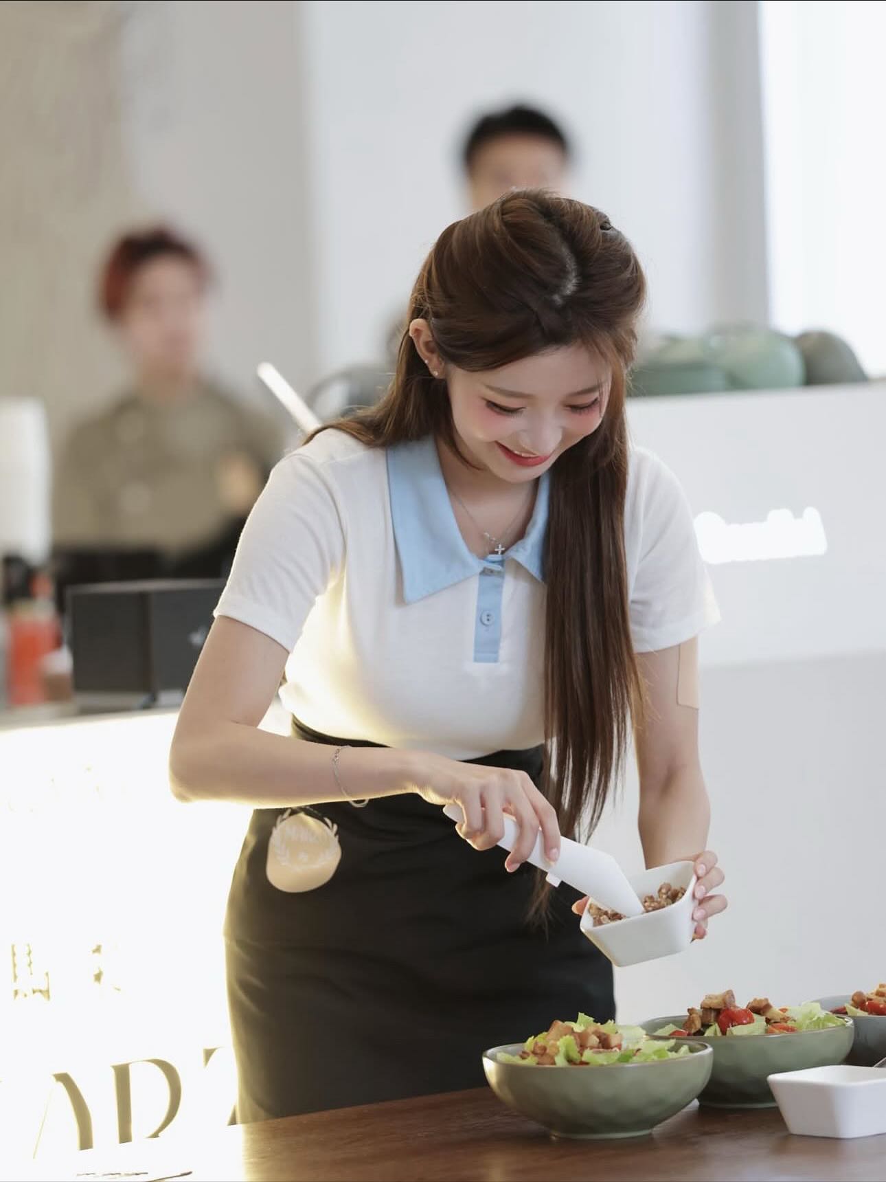 人妻感暴击！这腰臀比是真实存在的？