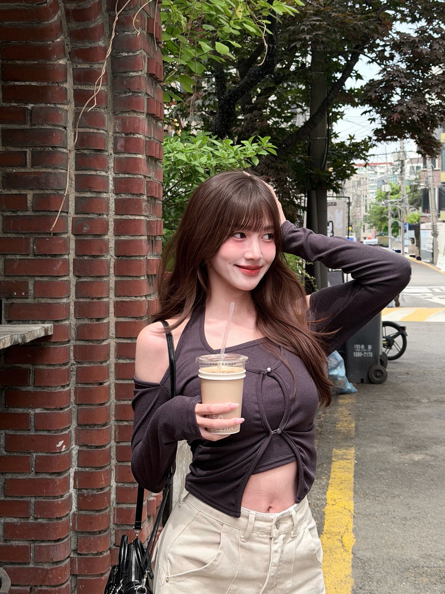 韩女穿搭公式我悟了！露肩+微露腰绝杀