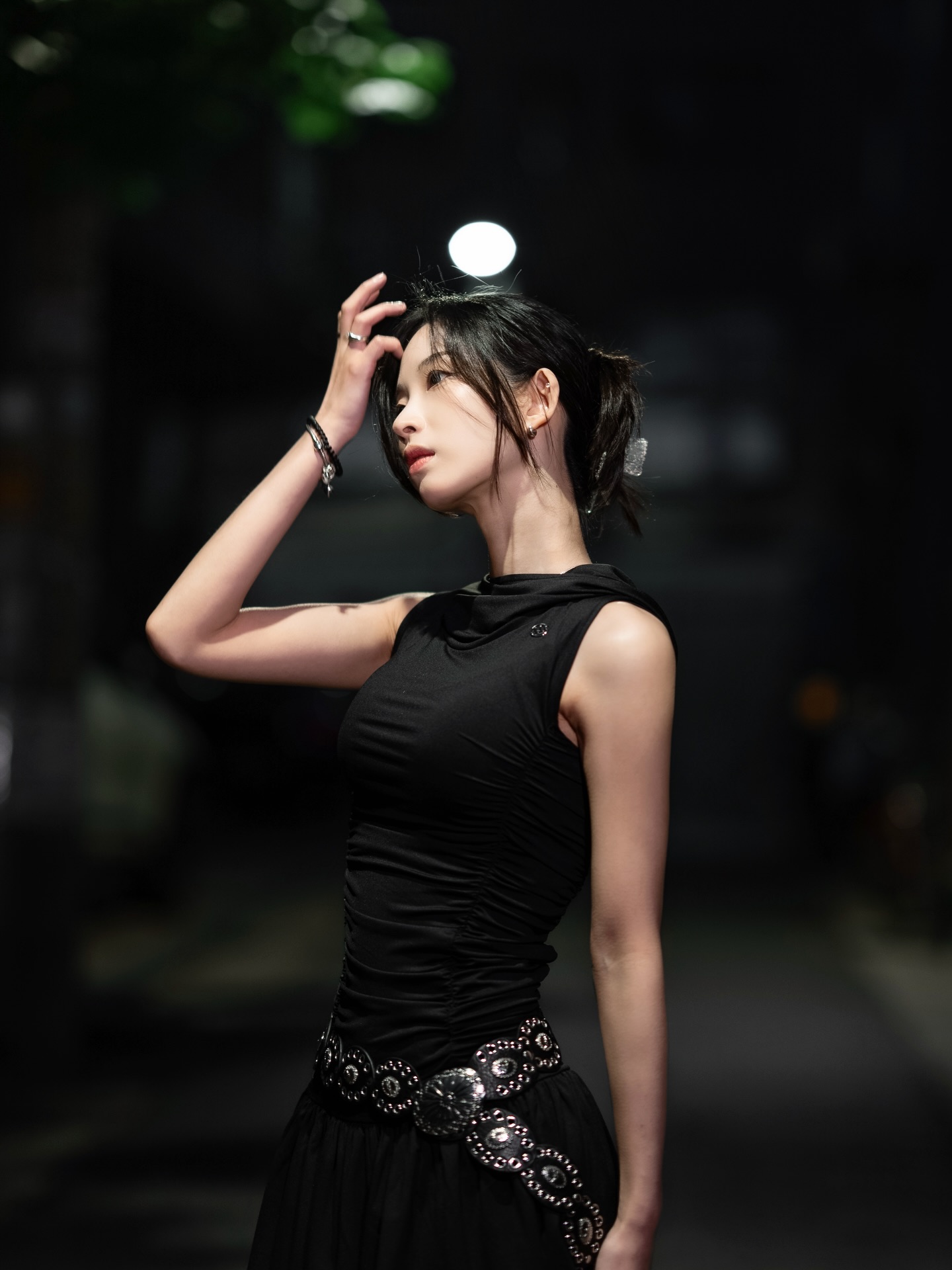 全黑战神！一条腰带把气场拉满