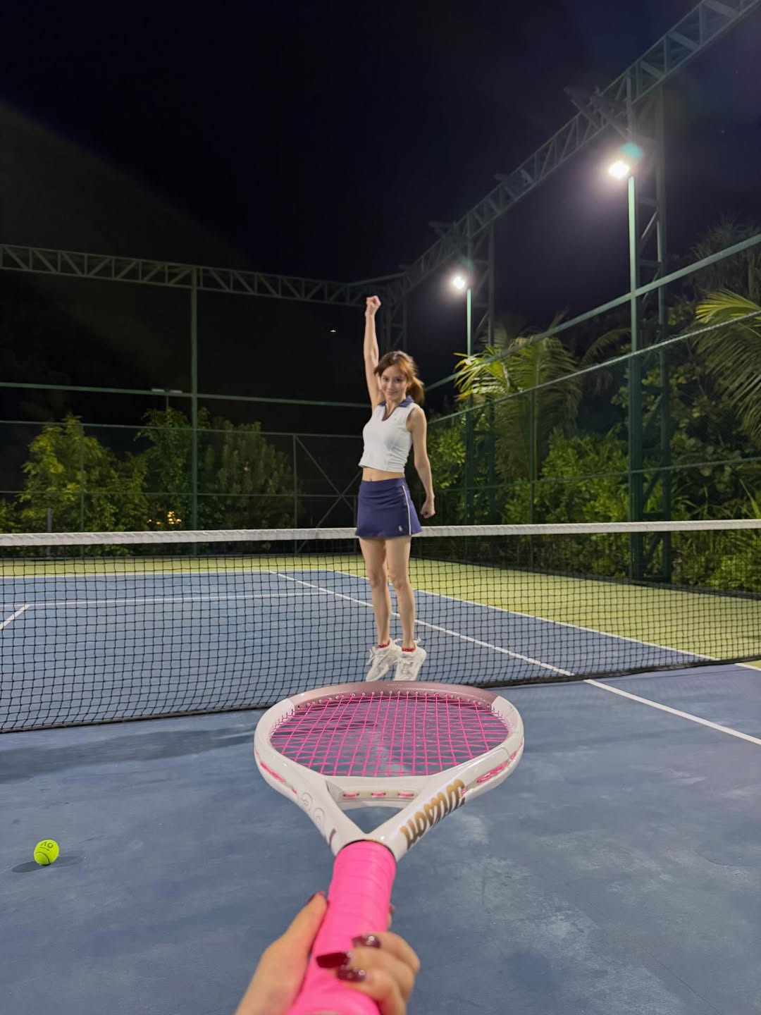 绝了！时尚穿搭，这身材我馋了……