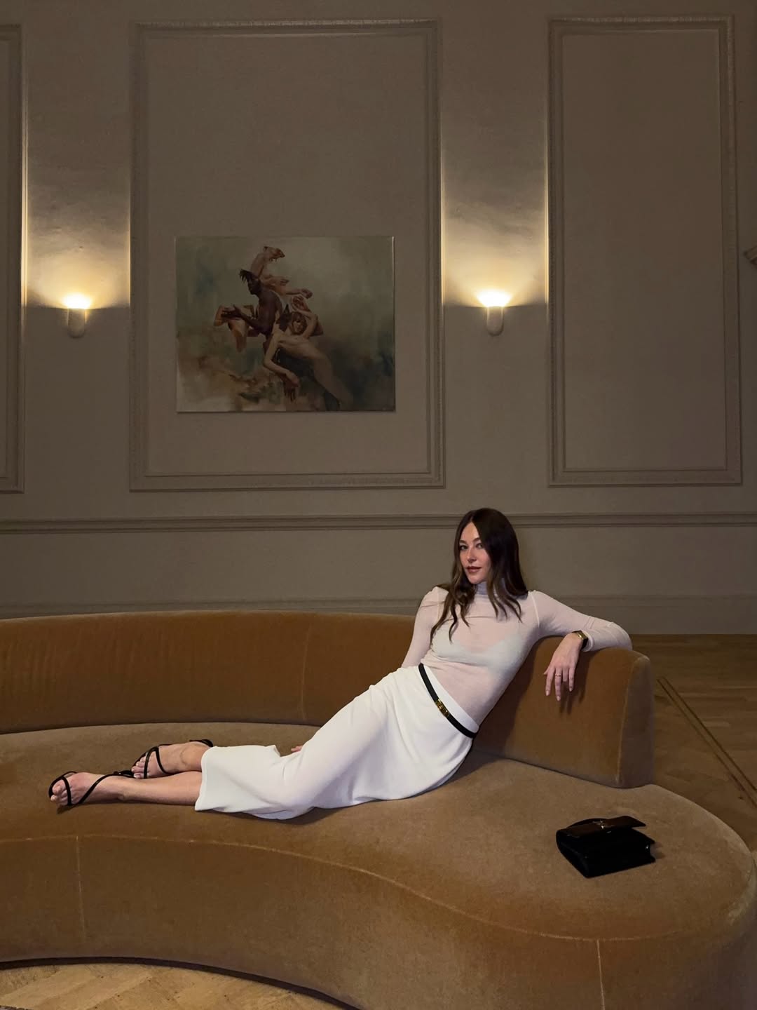 白色修身高领长裙套装简约高级风