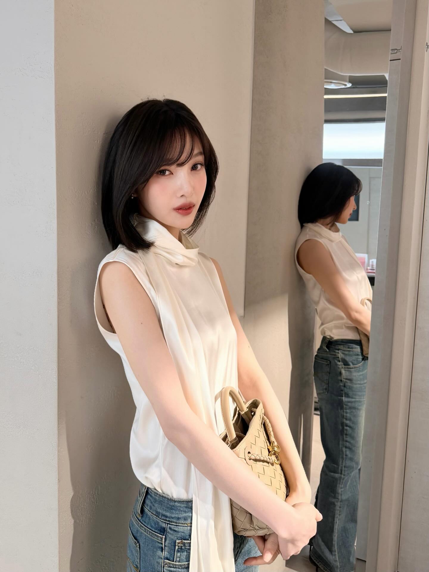 ?? 法式浪漫度假风教科书 | 杏色碎花绑带连衣裙，维多利亚港海边度假，优雅名媛，这套必须封神！-街拍look