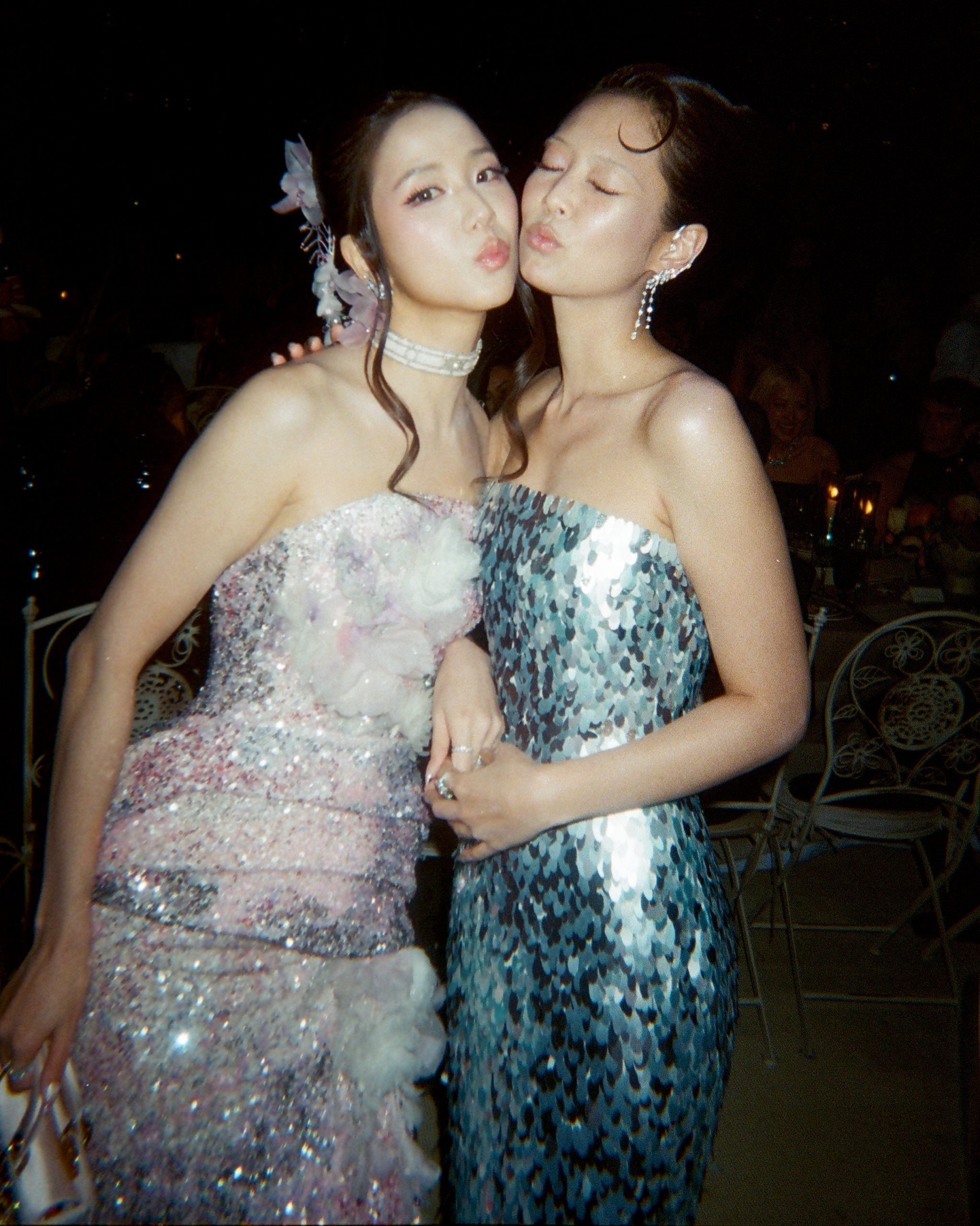 Jisoo & Jennie Met Gala 2023 After Party 亮片礼服姐妹花-街拍look