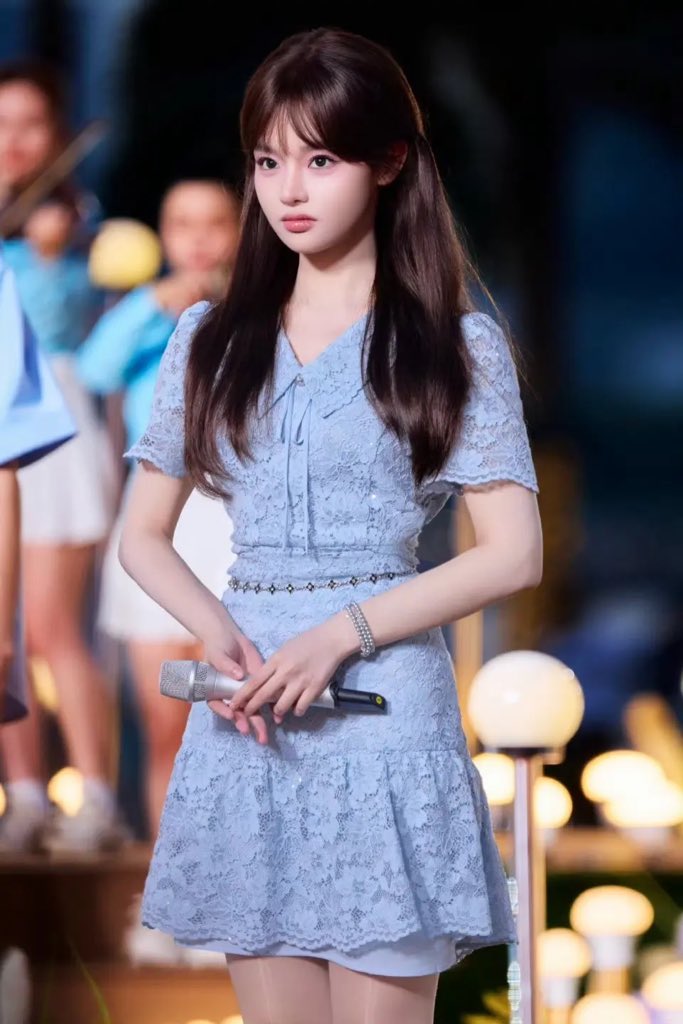 浅蓝色蕾丝蝴蝶结连衣裙，韩系清纯少女初恋风
