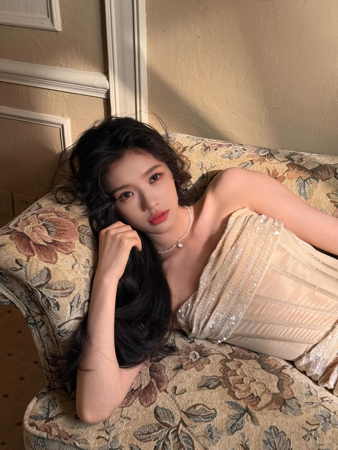 林允日常穿搭，清新少女感满满
