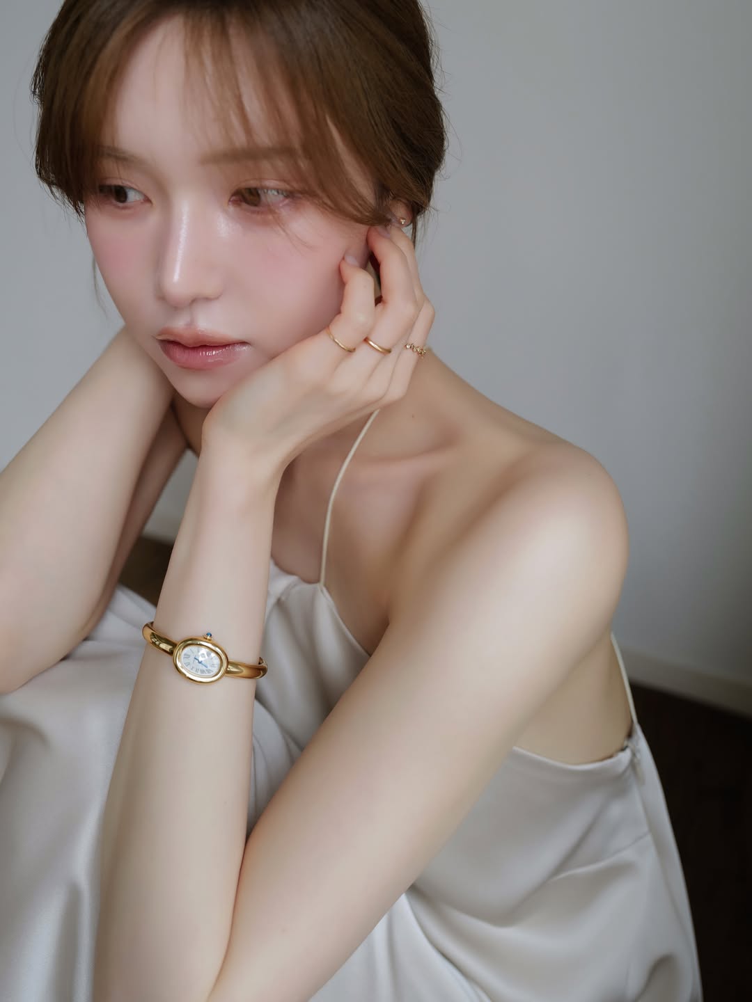 白色露肩层叠薄纱礼服裙，o3_imy 浪漫仙女风