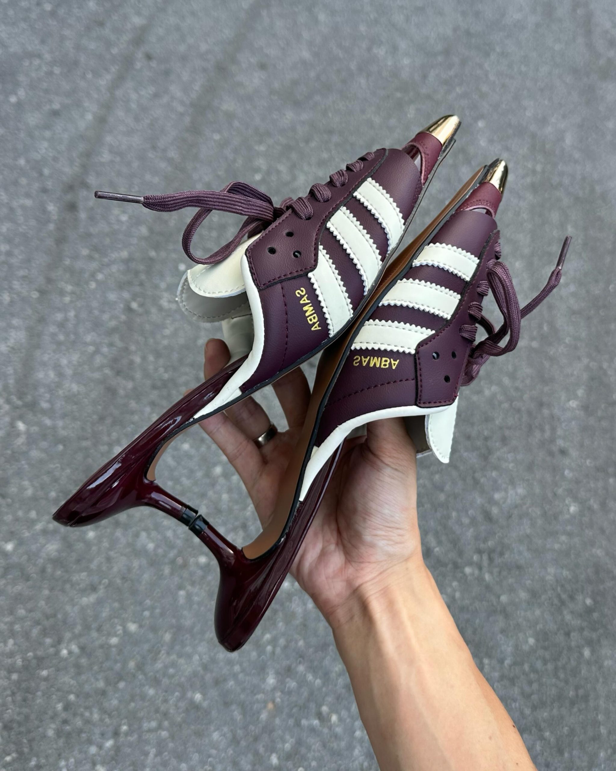 sonsmall Adidas Samba金属尖头高跟穆勒鞋，运动奢华跨界混搭