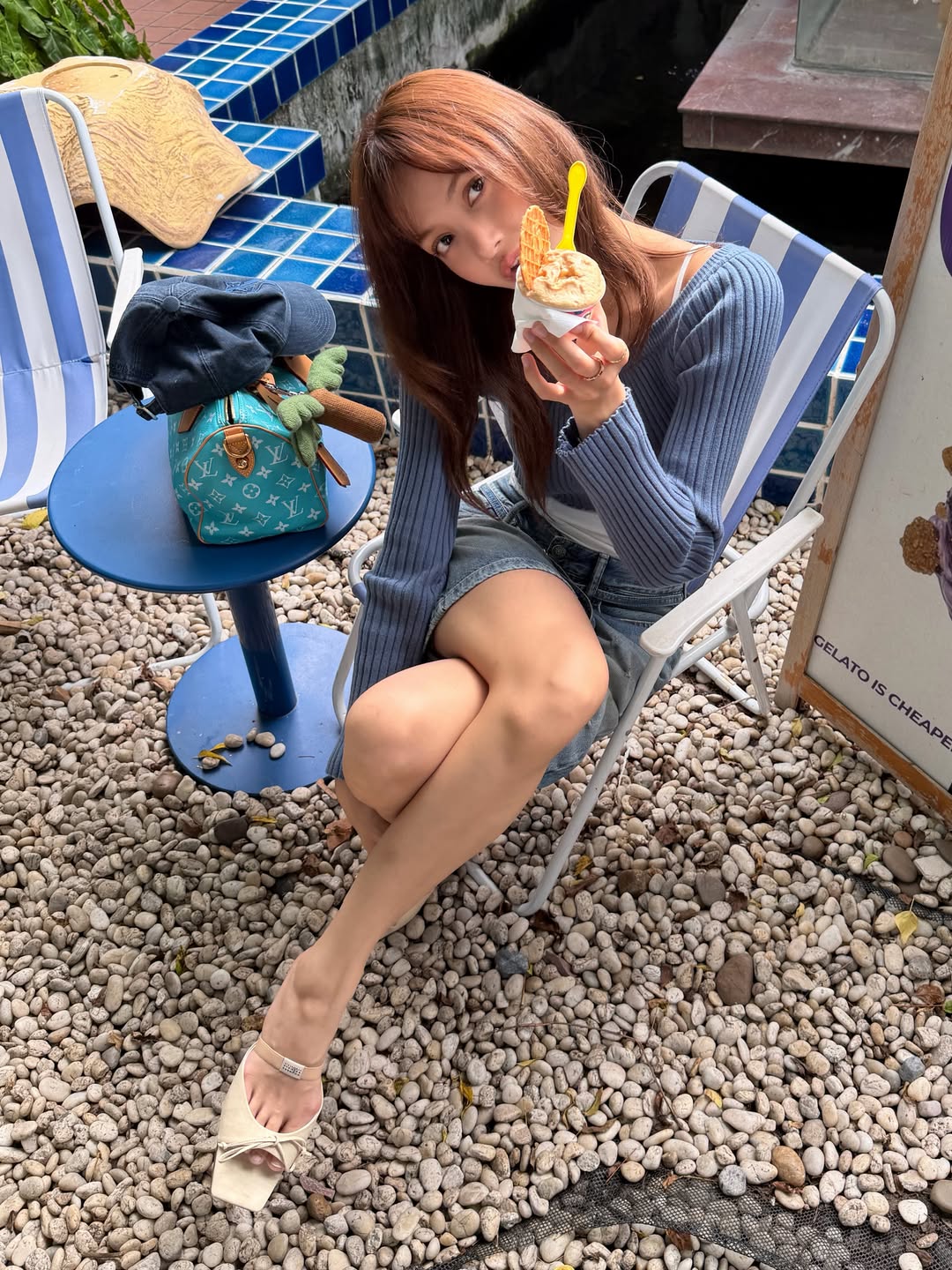 Lisa 蓝色罗纹针织配牛仔半裙 清爽度假风